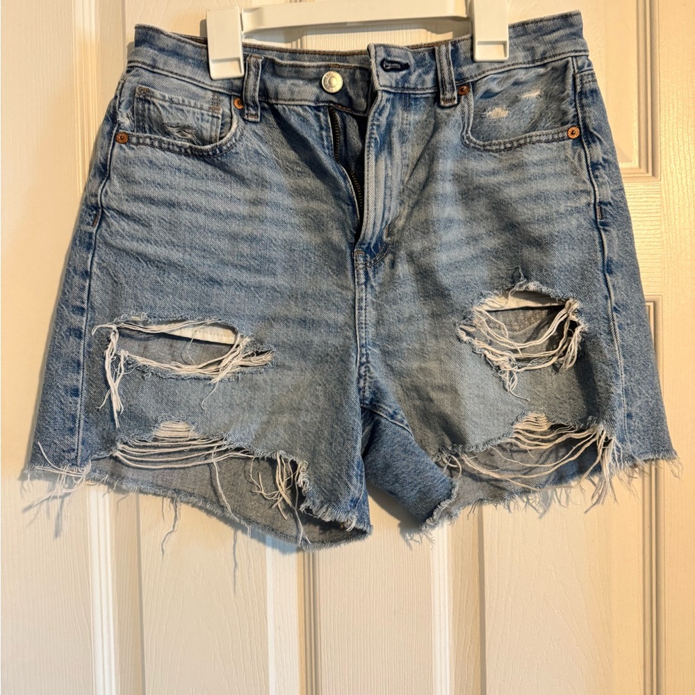 American Eagle Outfitters Baggy Mom Jean Shorts